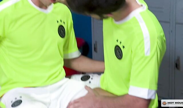 HotHouse.com: Dicklet Fox dressed in uniform masturbating fat weenie