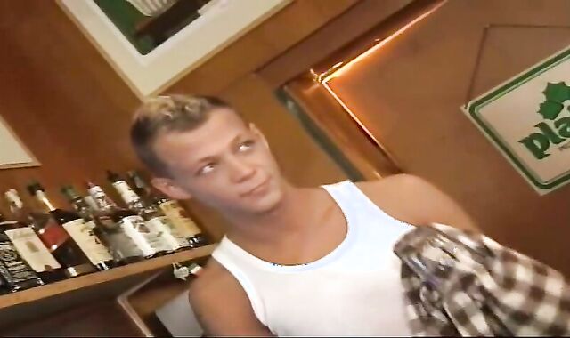 Hazelyed Barman Gets His Rocks Off