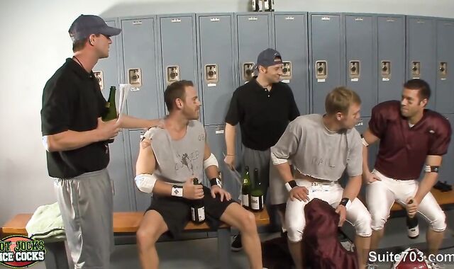 3 rods In Locker Guest room