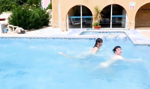 3 teenagers Barebacking By The Pool