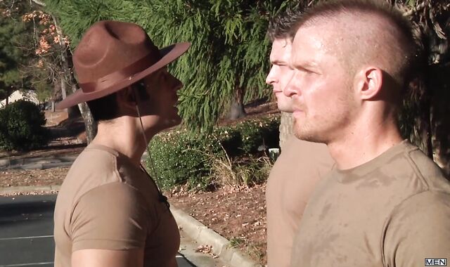 Minimum Requirements - Marcus Ruhl & Duncan dark-hued 18 Hook up