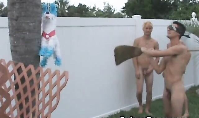 gay threesone pink pucker by the pool - badly plow gauze - Tube8.com