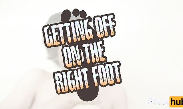 acquire Off On The Right Sole - Gig 1 - Factory movie