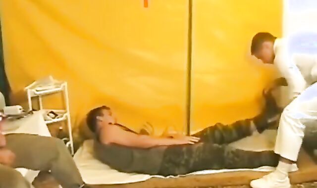 European Tent 3-some - badly hook-up tweak sequence - Tube8.com