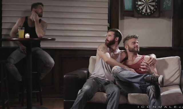 IconMale.com: Wesley Forest among Fasten Parker three-way