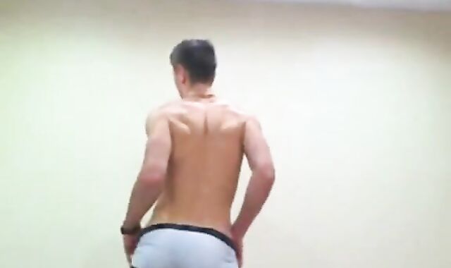19yo American Twink Strips on Cam for You 2