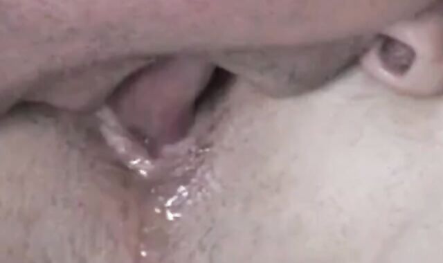 Twink's Shaved Hole Tongued by Amateur