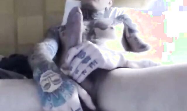 super-naughty Tatted twink masturbating
