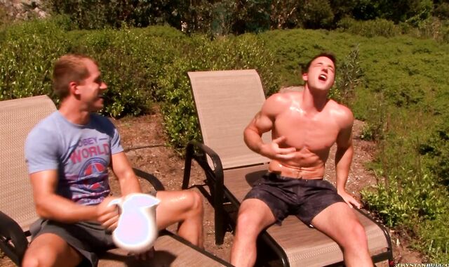 Trystan Bull: Flower Strength: 2 Blokes at Have fun