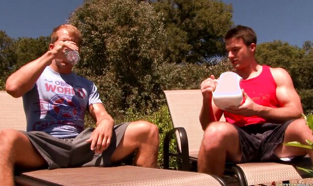 Trystan Bull: Flower Strength: 2 Blokes at Have fun