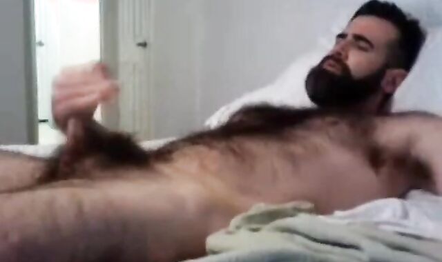 Hairy man dude ten, Partea 1 Cub dude ten, Partea 1
