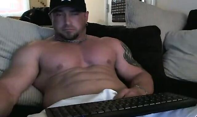 Gay-for-pay Bodybuilder hook-up device & Smartphone Orgy