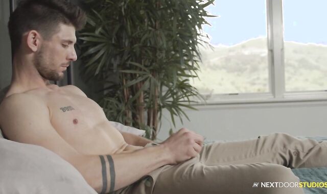 Next Door Masculine: Solo Bronson McQueen displays ample sausage