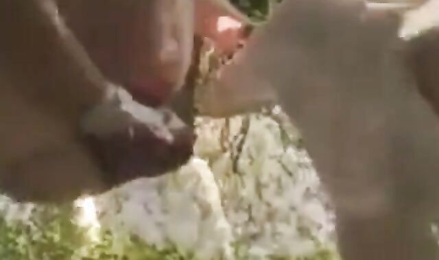 Barebacking Outdoor with Amateur Bear