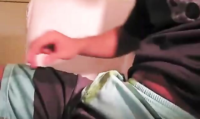 Swelling-Pee-Cum