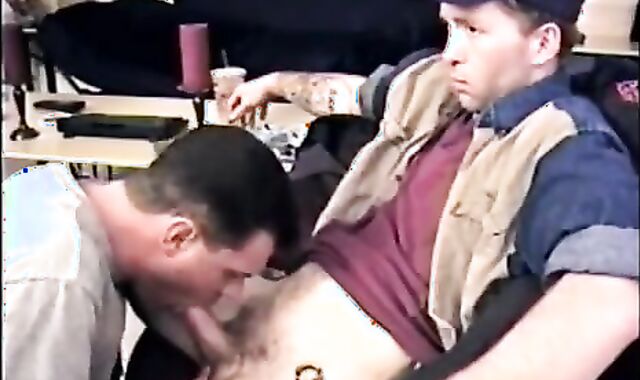 Gay-for-pay Johnny Luvs My Oral jobs