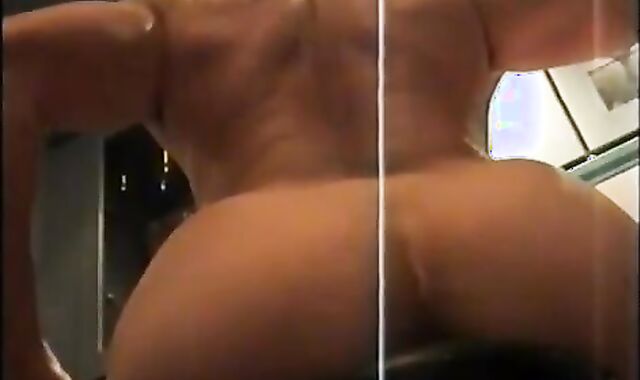 Knuckle Me Rock hard