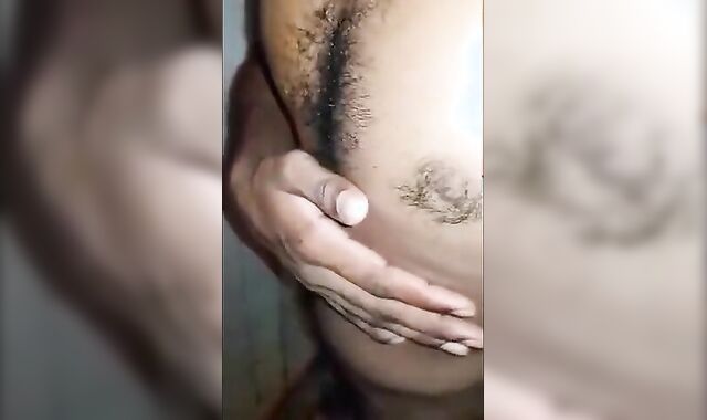Big-Cock Sri Lankan Hotel Guy Masturbating