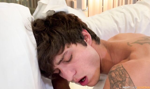 Next Door Homemade - Tatted Elliot Finn milking