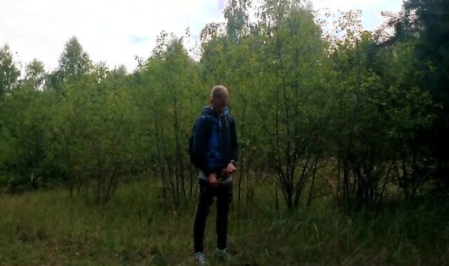 Outdoor Twink Peeing in the Woods 2