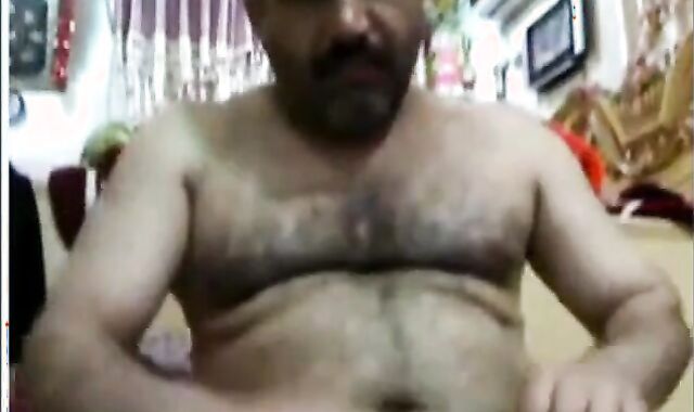 Bear Masturbating: Mature Arab Edition 2