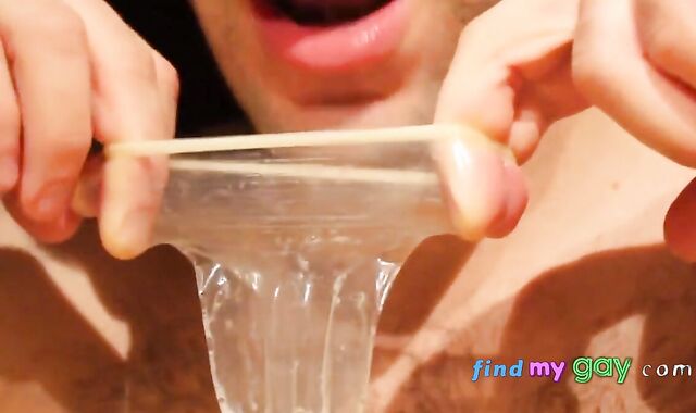 Muscular Amateur Self-Swallowing Fruit Fuck