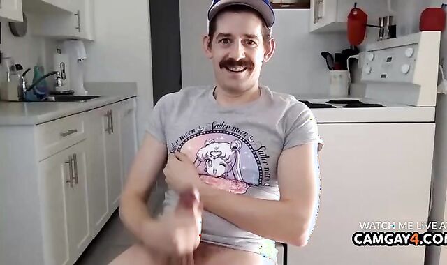 dude masturbating off And Finishes Up Blows a load In His Own gullet