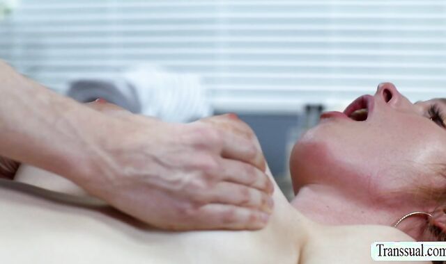 Passionate massage turns into hardcore anal sex