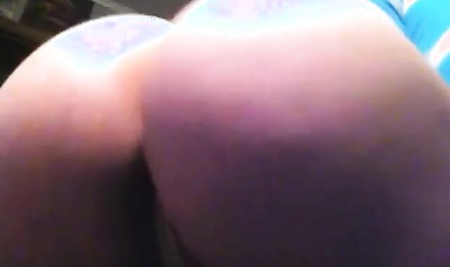 Fat Man's Booty Clappin' Webcam Show 5