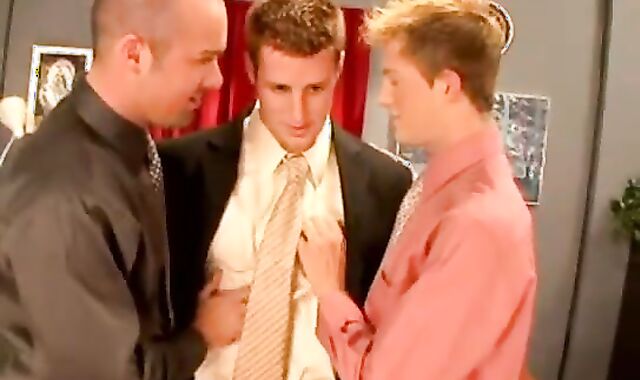 Heterosexual RC Ryan in threesome
