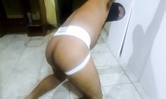 saucy Night