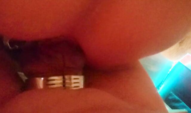 Bareback Anal mit einem großen Schwanz 3