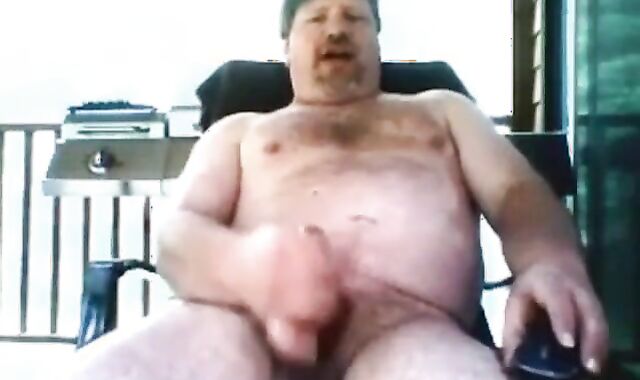 Beefy Daddy Strokes and Shoots 3