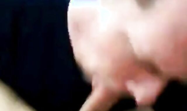 Sucking and Swallowing Amateur Man's Cock