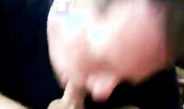 Sucking and Swallowing Amateur Man's Cock