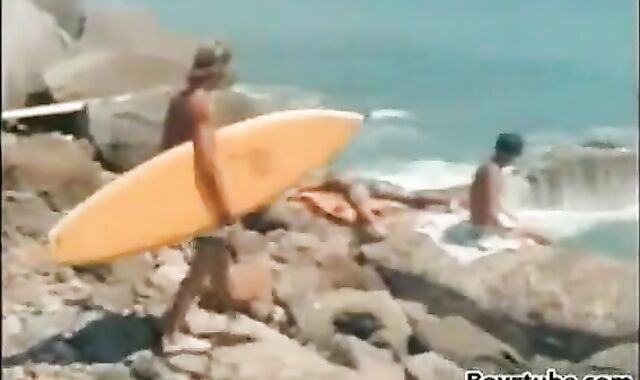 ANTIQUE 70'S SURF teenagers HAVING A 3-some
