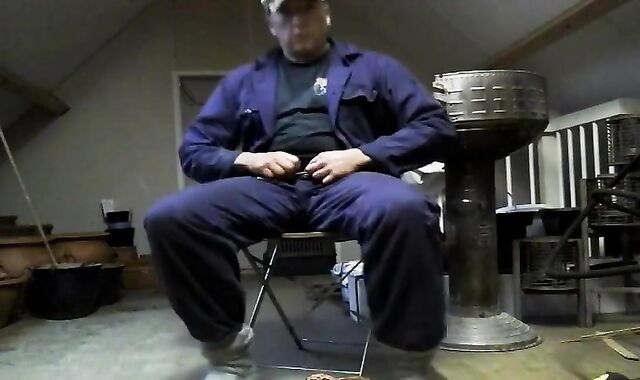 Big-Cock Farmer Daddy Jerks Off