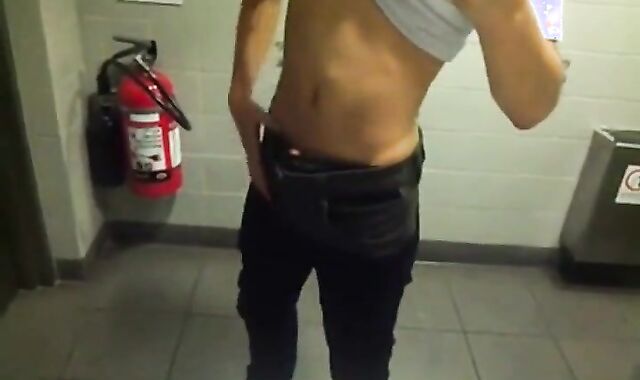 Twink's Solo Session in the Bathroom Sink