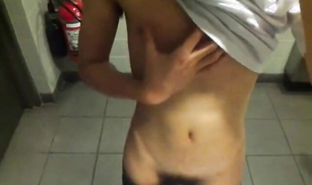 Twink's Solo Session in the Bathroom Sink
