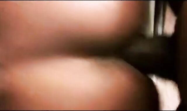 Big Black Cock Bareback Amateur Gapes on Huge Dick