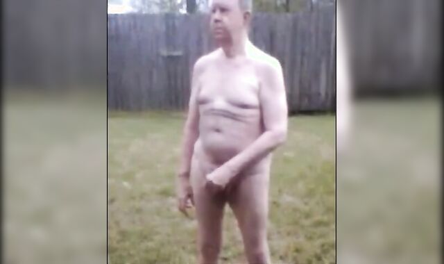 Naked Mature Men Outdoors on Cam 2