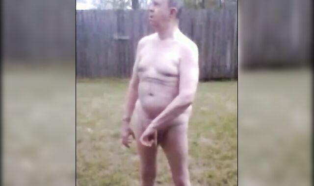Naked Mature Men Outdoors on Cam 2