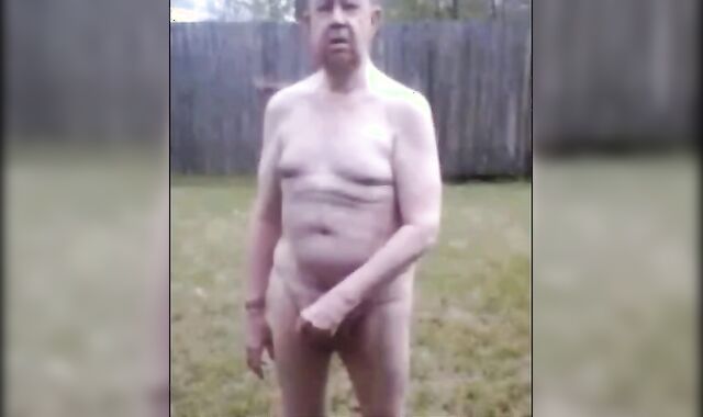 Naked Mature Men Outdoors on Cam 2