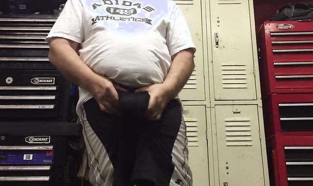 Big Balls Bareback: Cum Slapping Action!