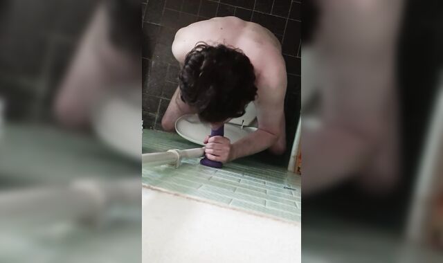 Sucking Dildo