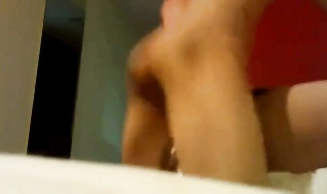 Screaming Bareback Twink Amateur
